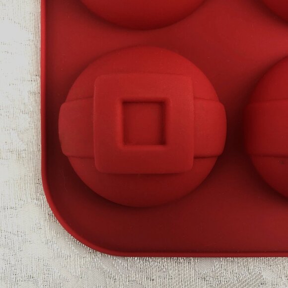 Celebrate It Christmas Holiday Set: Santa Metal Pan&Santa Belt Silicone Mold NWT - Picture 9 of 13